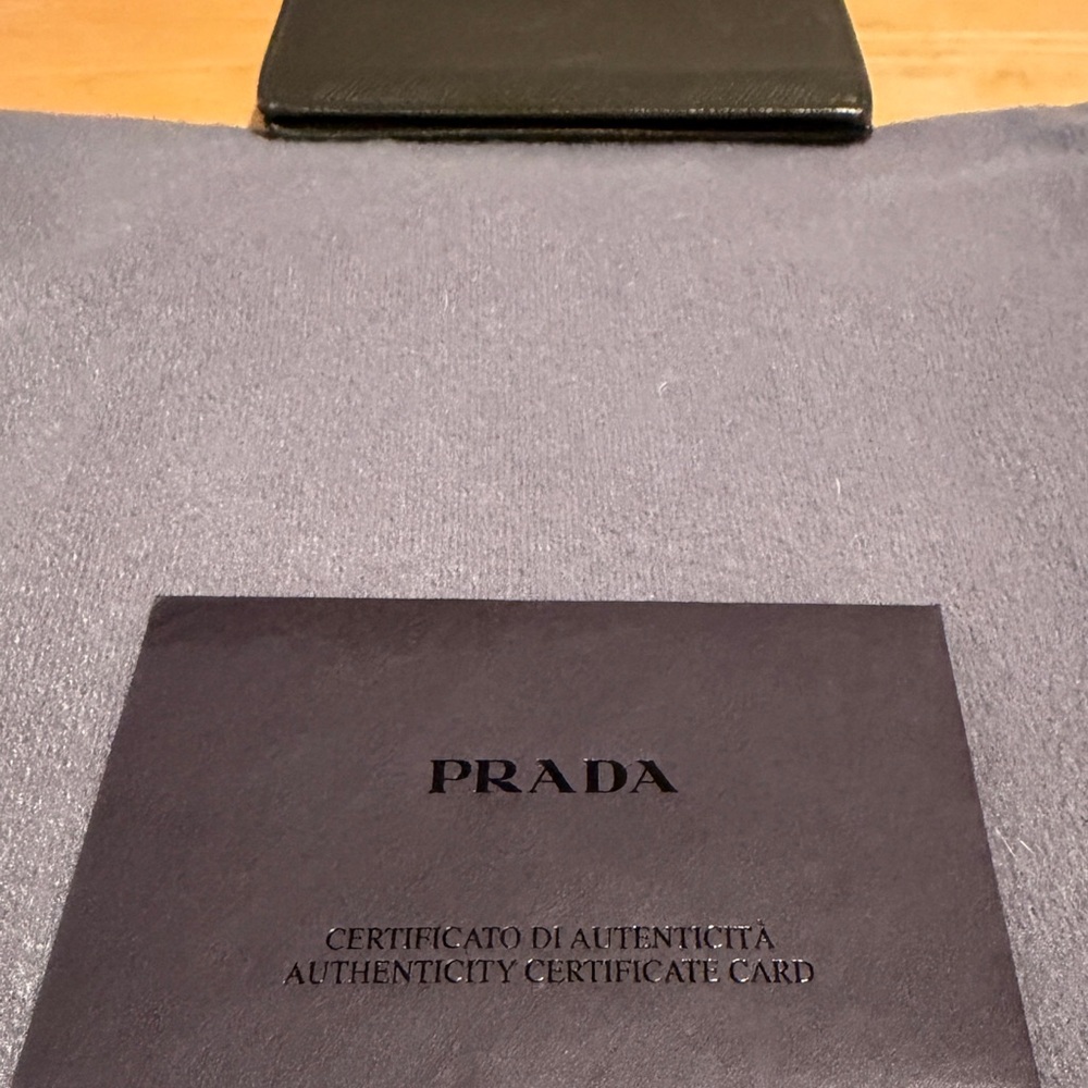Prada Saffiano Leather Wallet 2M0945 Tundra Olive Green Billfold Authenticated - Picture 13 of 16